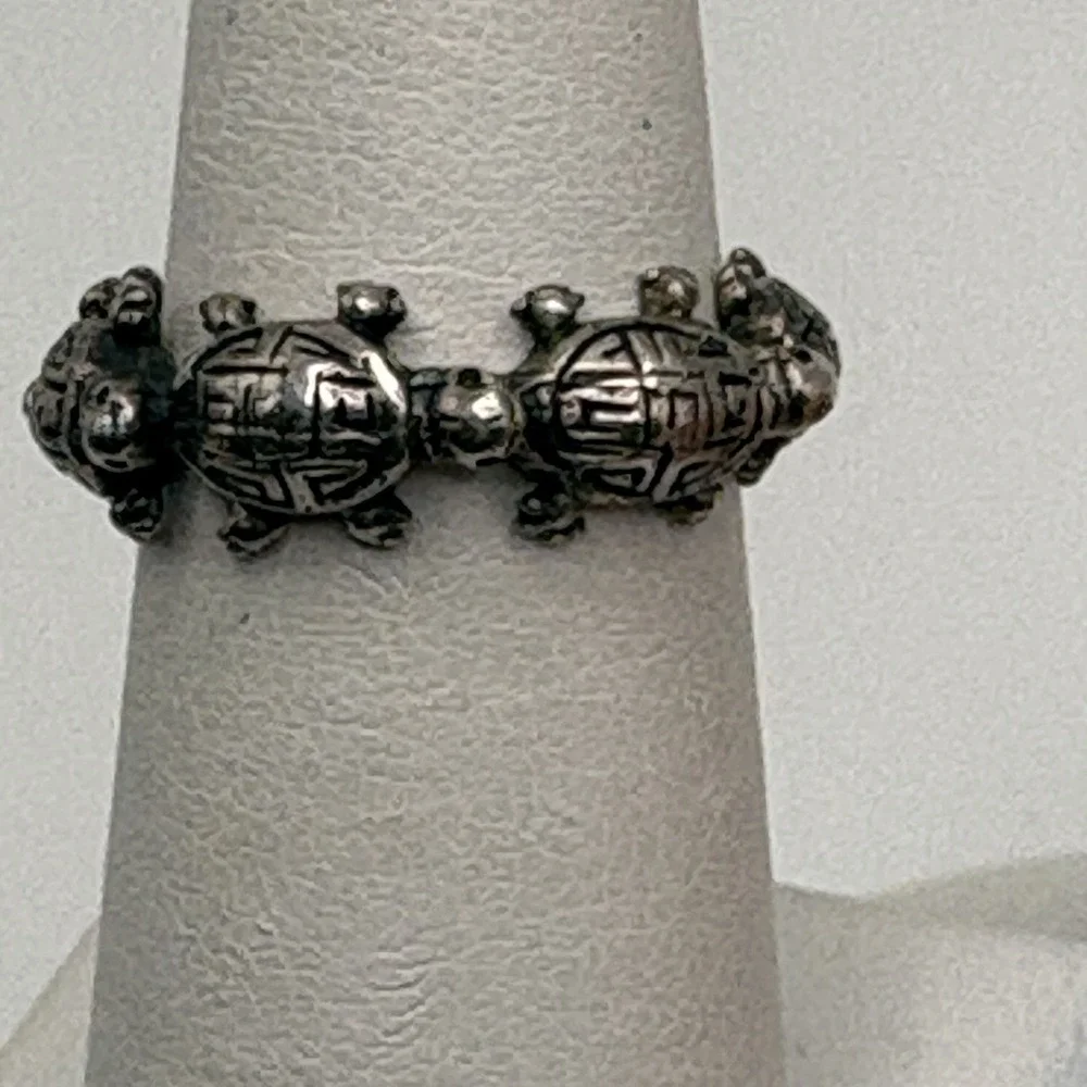 Vintage Estate Sterling Silver Sea Turtle Ring Size 5.5 Dimensional Greek Key